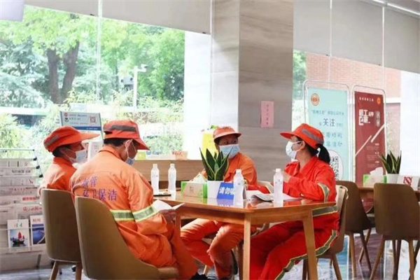 劳动服务站-文内配图.jpg