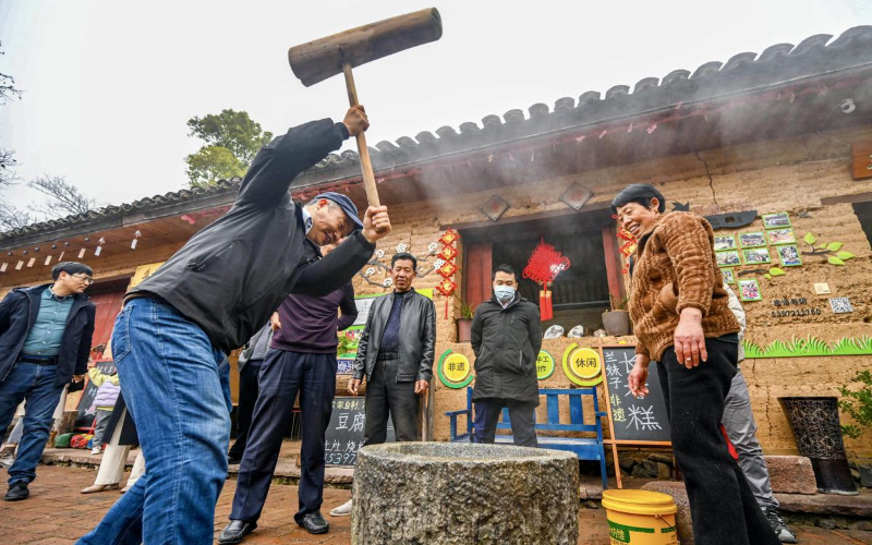 Ningbo village filled with Spring Festival vibes