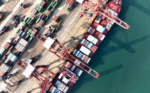 China's foreign trade recovery beats expectations