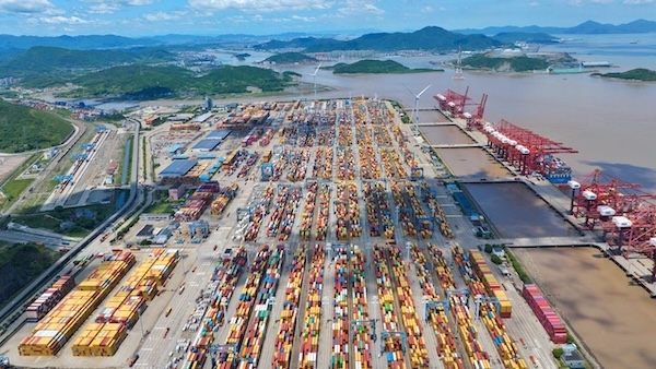 Ningbo's foreign trade hits historic high in early 2025