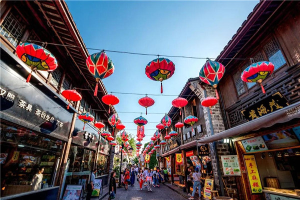 Places worth visiting along subway line 4 