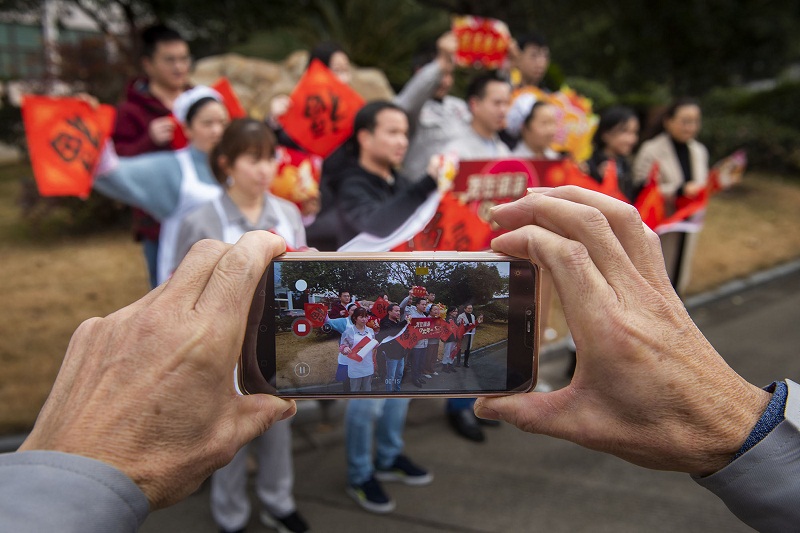 In pics: Migrant workers stay in Ningbo for Spring Festival