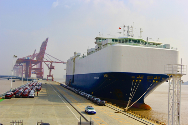 Ningbo sees surge in ro-ro car exports in Q1