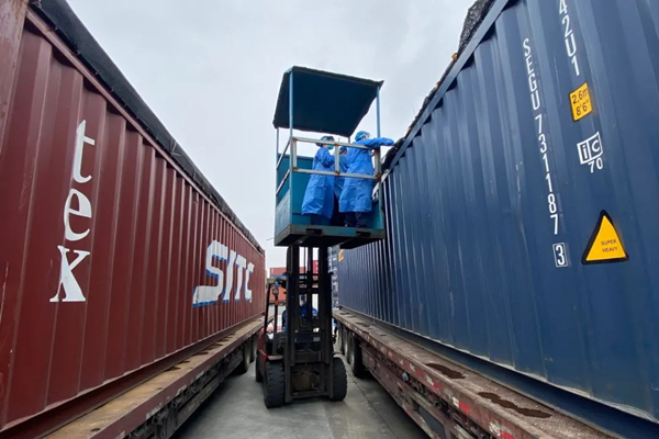 Ningbo's foreign trade up 12.6% Jan-April