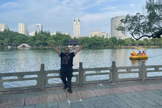 Bulgarian student's after-graduation trip in Ningbo