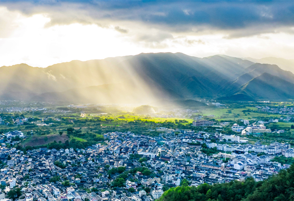 In pics: Captivating scenery of Qiantong Ancient Town