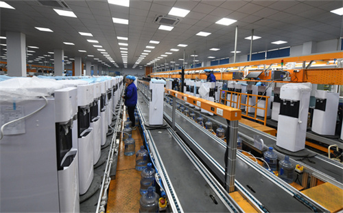 Zhejiang's foreign trade grows by 18.1 percent Jan-Feb