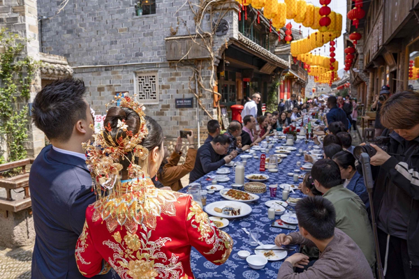 Intl guests delight in traditional tofu banquet