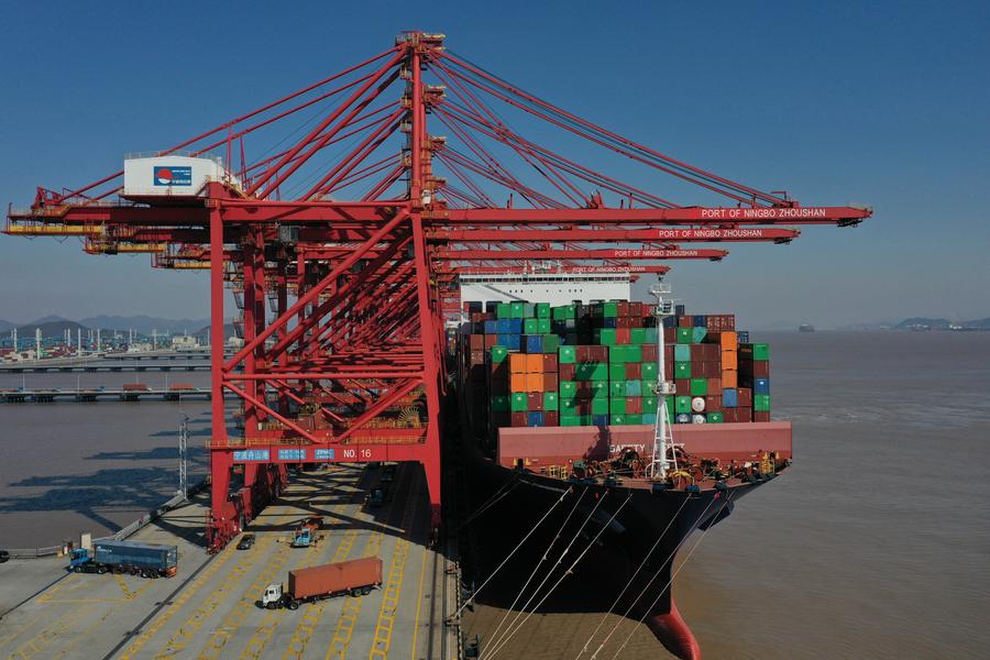 Dance drama honors development of China's busiest port