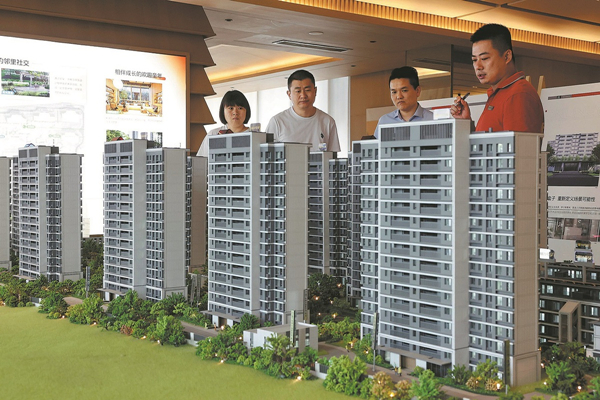 Economists expect realty bounce soon