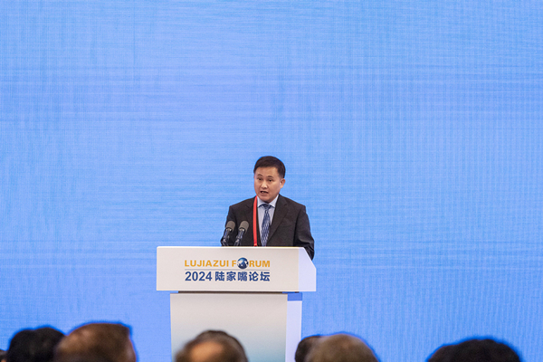 China takes firm steps to prevent exchange rate overshooting: central bank governor