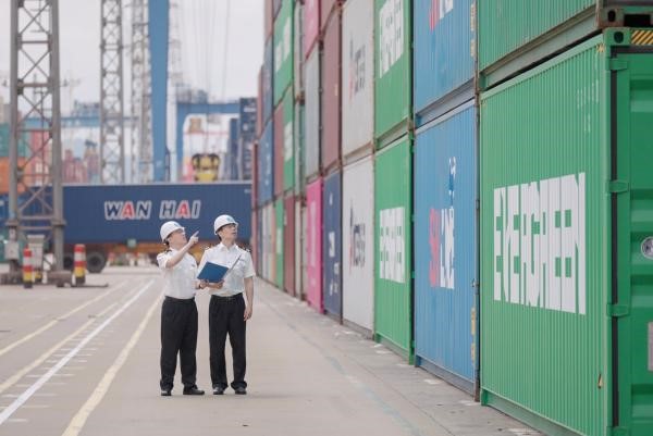 Ningbo's foreign trade volume hits historical high in H1