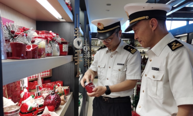 Exporters getting in Christmas spirit
