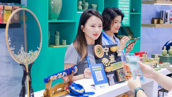 Ningbo's presence at the 21st Shenzhen cultural fair