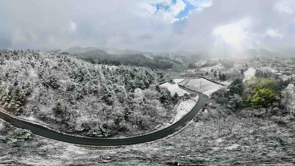 Ningbo sees first snow