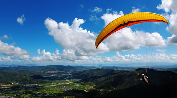 Ningbo's low-altitude adventures boost tourism