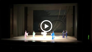 Elaborate Ningbo Yue Opera given trial performance