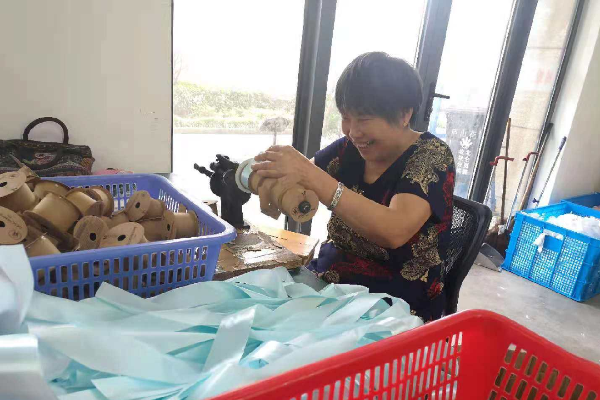 Workshop helps migrant-worker parents adjust to local life