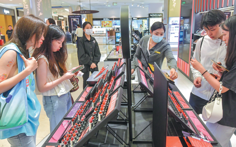 Lower-tier cities brighten luxury market