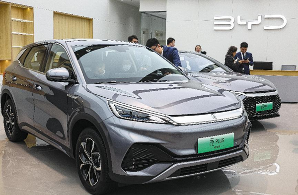 NEVs charge up race in country's auto market