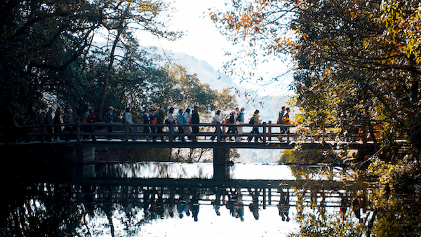 China-South Korea mountaineering festival brings climbers to Ningbo